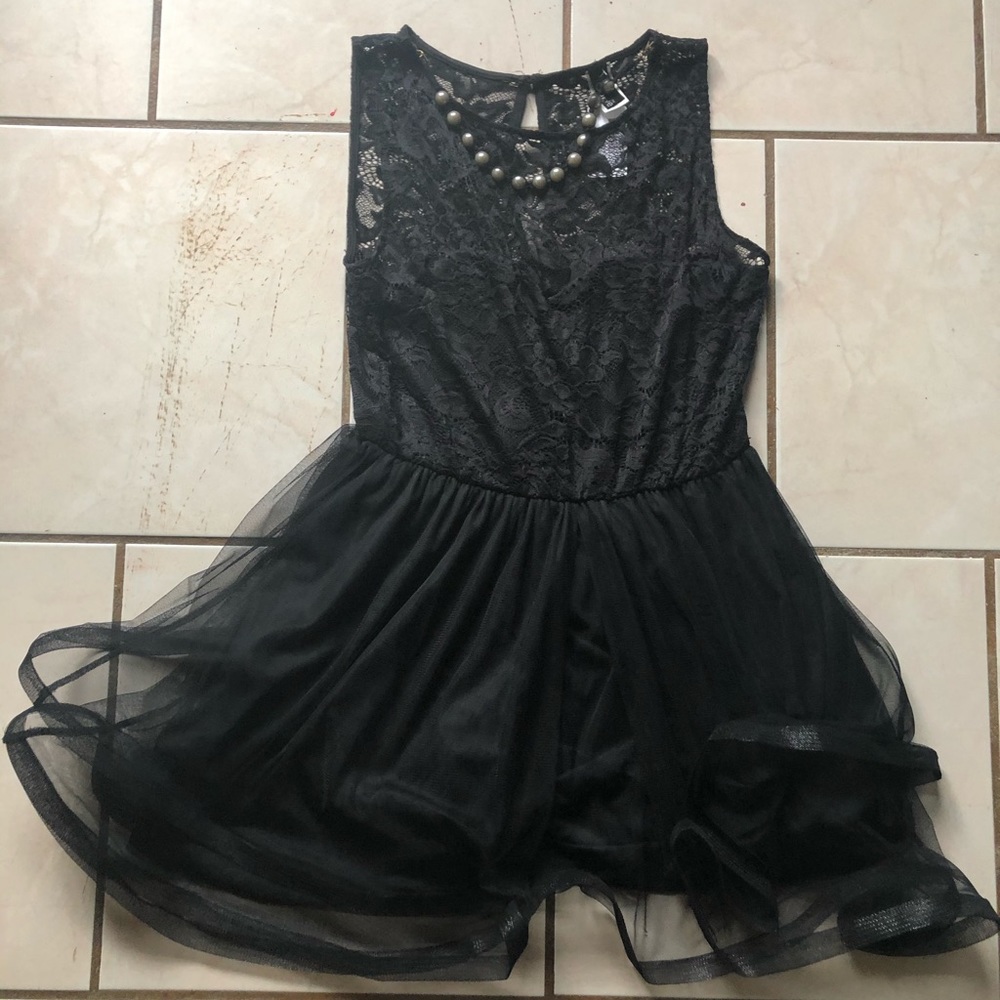 Kimcine Curve Dress